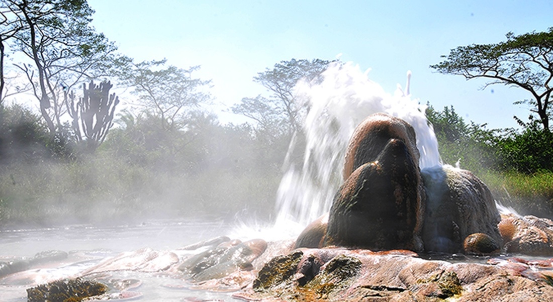 Amoropii-hot-springs